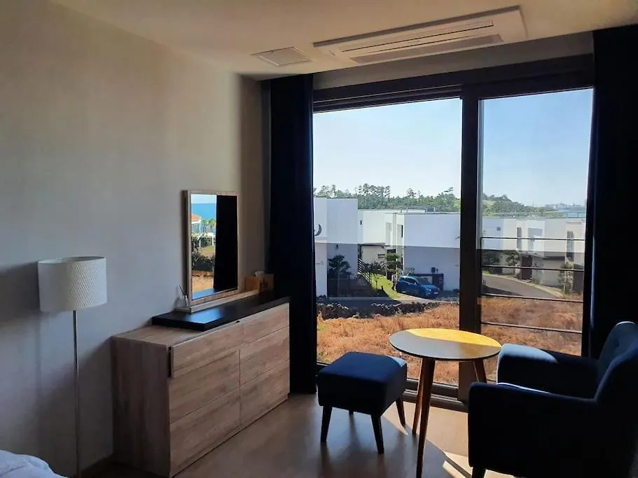 Aewol Sea Town House 8 Vila Jeju