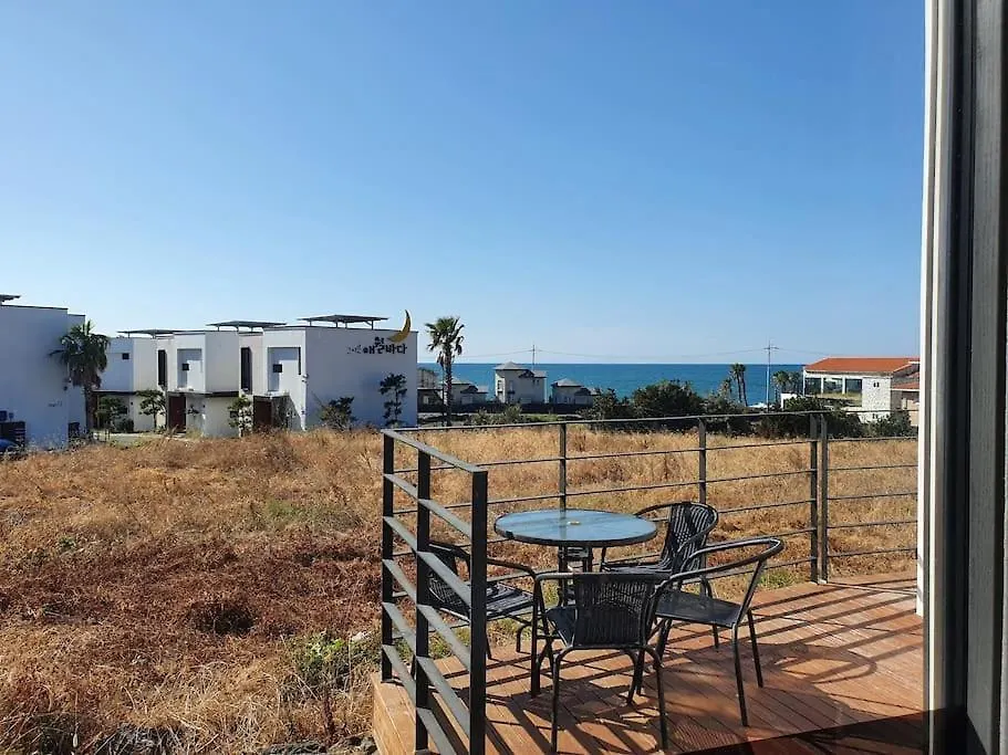 Aewol Sea Town House 8 Vila Jeju 0*,  Coreia do Sul