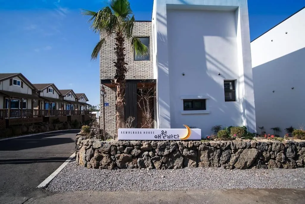 Aewol Sea Town House 8 Vila Jeju 0*,